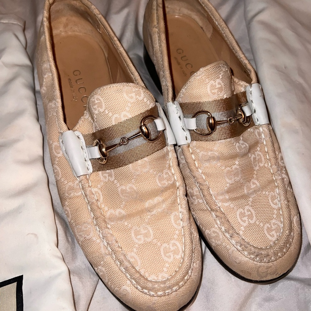 Gucci Monogram Cream Loafers sz 8.5